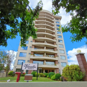 Departamento en Edificio Versalles, Temuco | 3D 2B, Terraza vidriada y Gran distribución 2 Se vende Departamento en EDIFICIO VERSALLES FRANCIA #35, Mall Portal Temuco
